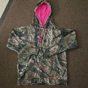 Camo & pink Mossy Oak Hoodie
